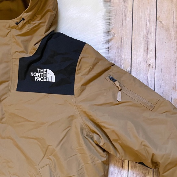 The North Face Men’s Newington Jacket In Utility Brown - Picture 5 of 10